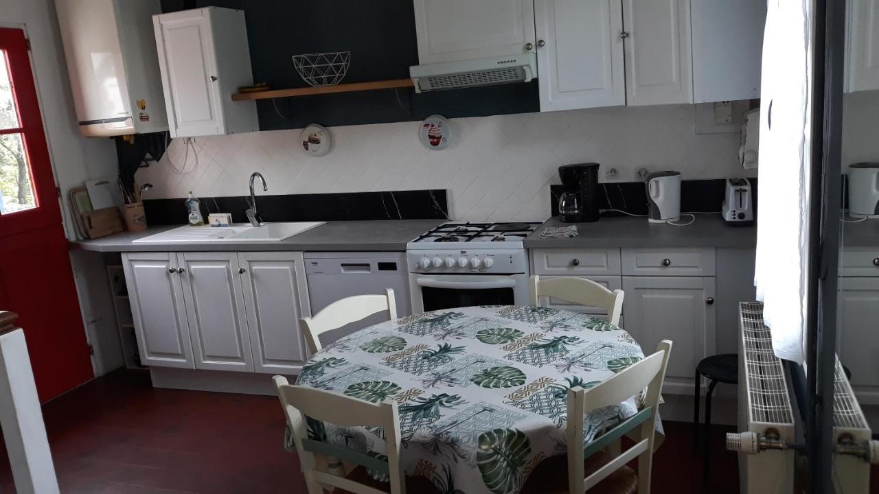 L'Escale Arquaise, La Maison Au Jardin Fleuri A 5 Min De Dieppe Arques-la-Bataille Exterior photo